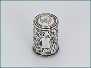 Zilveren muntendoosje met gravering 1841-1861