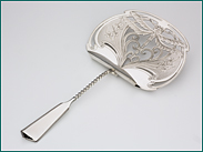 Zilveren Art Nouveau aspergeschep uit 1907