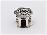 Zilveren miniatuur stoof 1864-1900
