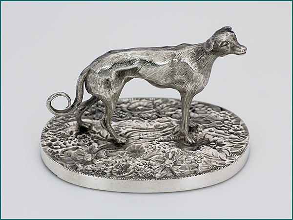 Zilveren presse papier van een hazewindhond 1856-1895-0