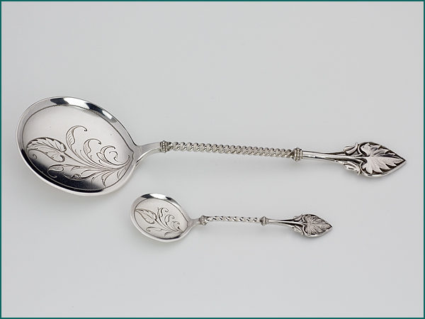 Zilveren ijsset uit 1902 in etui-7603