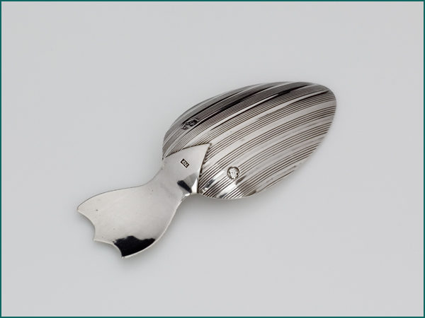 Zilveren theeduim uit 1840-8399