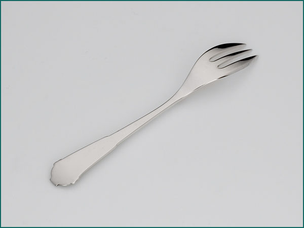 12 zilveren taartvorken met gehamerde steel 1924-1943-8755