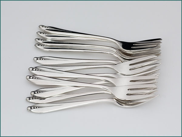 12 zilveren taartvorken gemaakt tussen 1925-1953-0