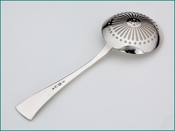 Zilveren natfruitschep met gravering uit 1912-7340