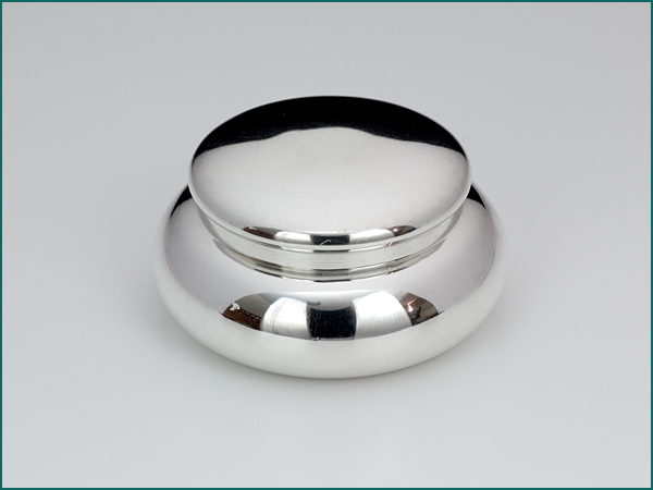 Zilveren bonbonniere uit 1919-0