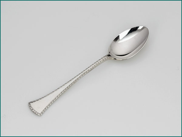 12 zilveren mokkalepels in etui 1906-1924-9008