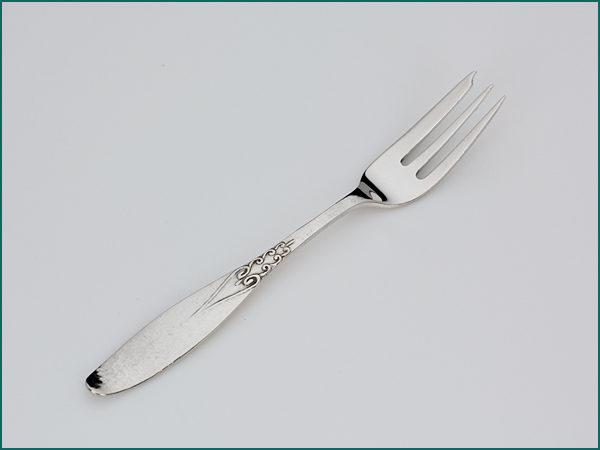 12 zilveren gebaksvorken met gehamerde steel 1926-1953-8760