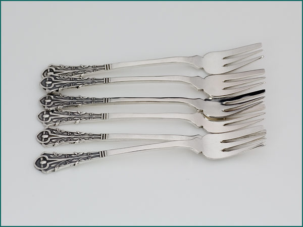 6 zilveren gebaksvorkjes 1906-1941-0