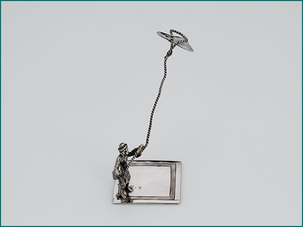 Zilveren miniatuur jongen met vlieger 1718-1725-8125