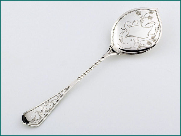 Zilveren pasteischep met gravering uit 1886-0