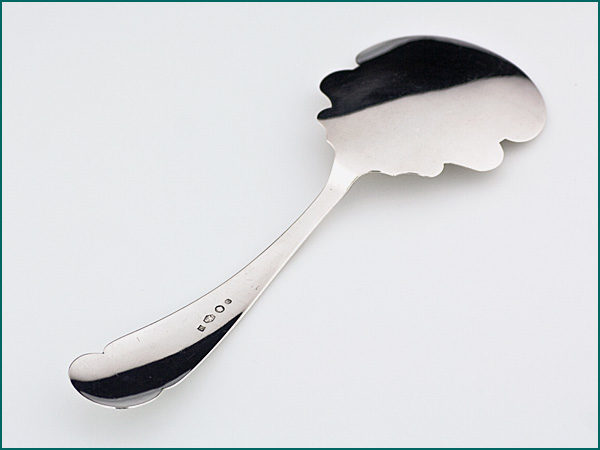 Zilveren pasteischep met gravering uit 1879-4052