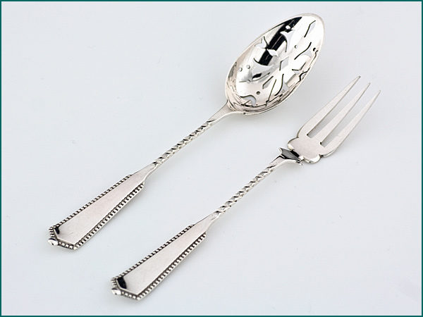 Zilveren zuurcouvertje met parelrand 1858-1905-0