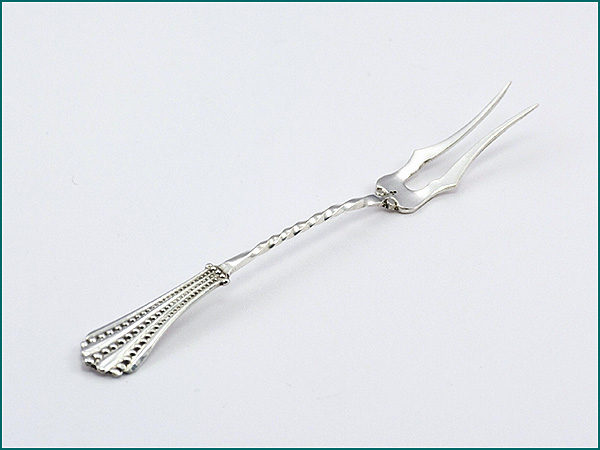 12 zilveren cakevorkjes in etui ca. 1900-3292