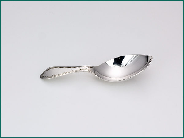 Zilveren theeduim met gravering uit 1921-5196