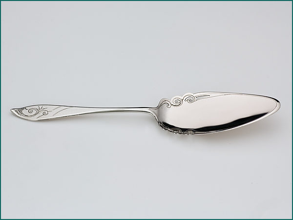 zilveren taartschep met gravering uit 1931-6335