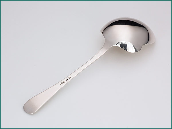 Zilveren aardappellepel ontwerp Christa Ehrlich uit 1947-5059