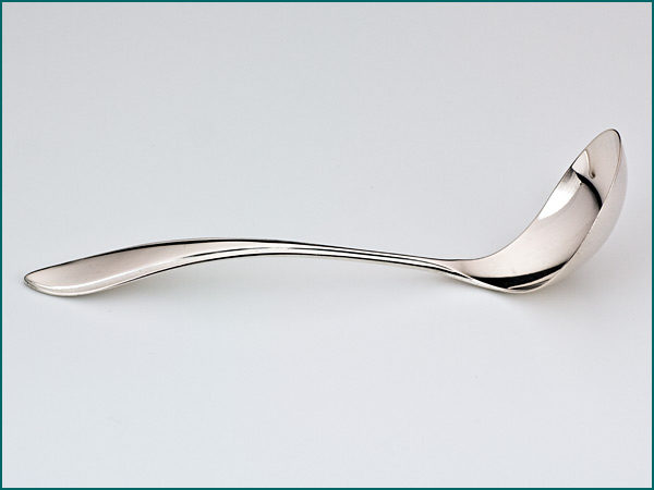 Zilveren puntfilet compotelepel uit 1921-4391
