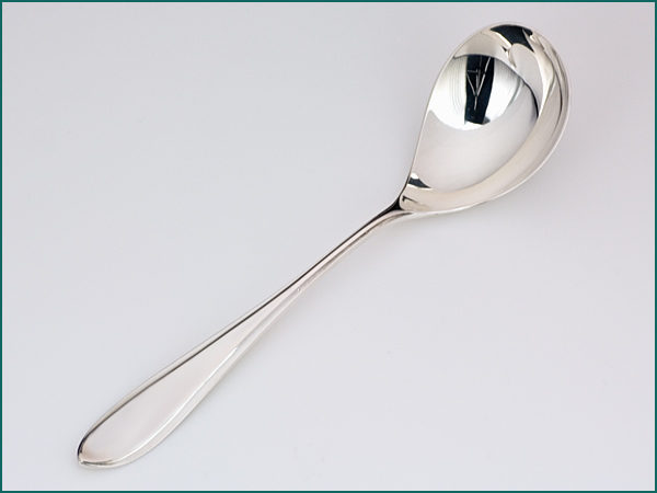 Zilveren puntfilet compotelepel uit 1918-0