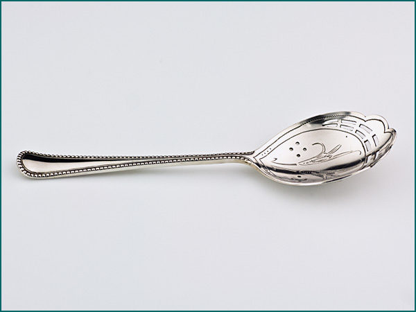 Zilveren natfruitschepje met parelrand 1906-1908-4468