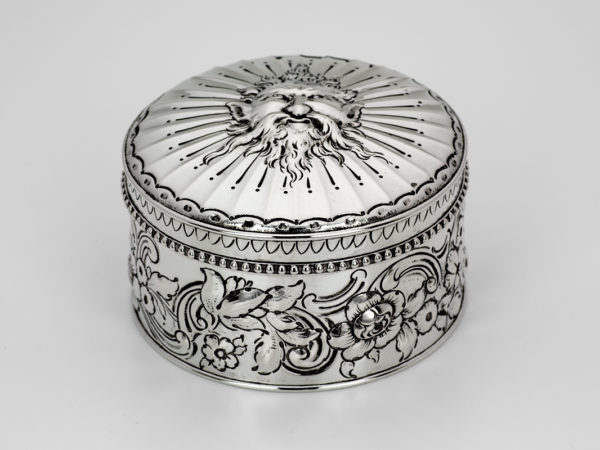 Zilveren koektrommel uit 1826-0