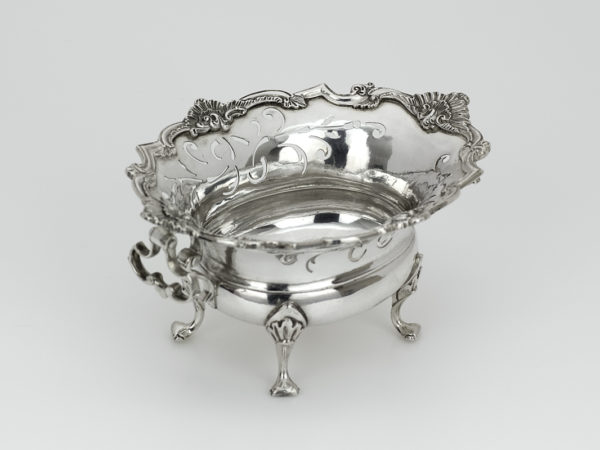 Zilveren kandijbakje uit 1763-11098