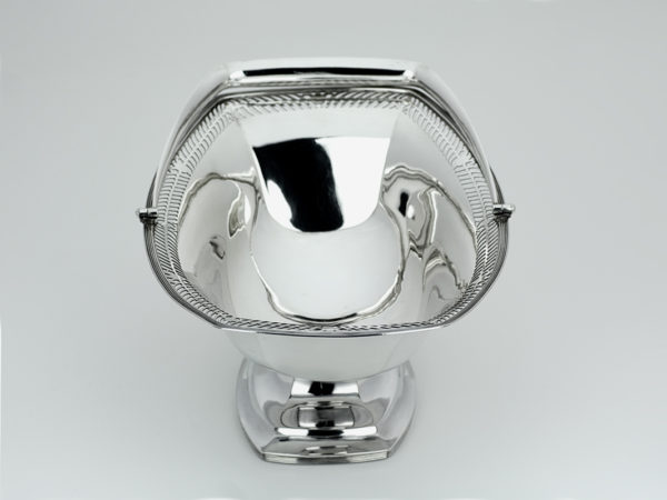 Zilveren soezenmand met opengewerkte rand uit 1818-11867