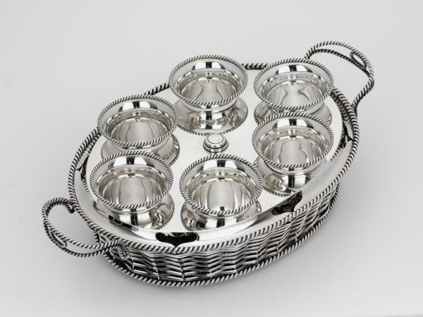 Bijzondere zilveren eierdopmand uit 1871-11992