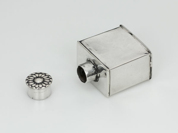 Zilveren miniatuur theebus 18e eeuws-12195