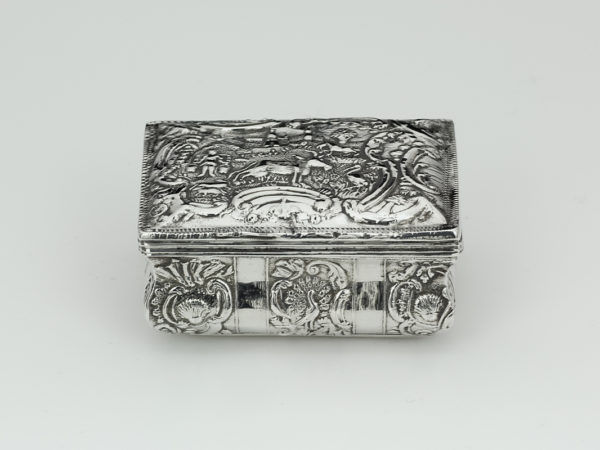 Zilveren snuifdoos uit 1793-0