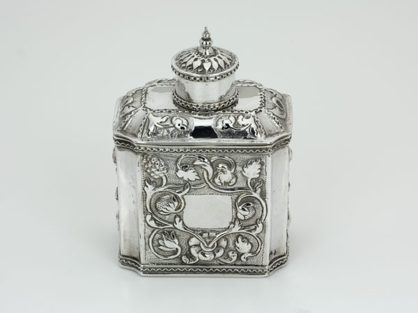 Zilveren theebus uit 1722 (Haarlem)-12888