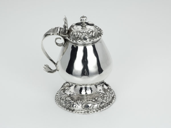 Zilveren mosterdpot uit 1711-13237