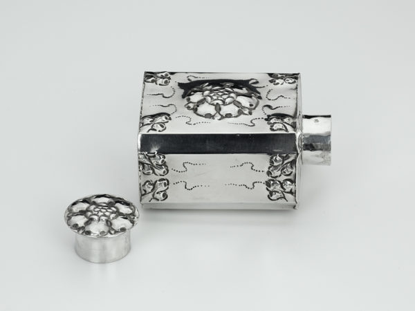 Zilveren theebus uit 1725 (Rotterdam)-13248