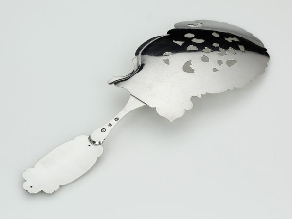 Zilveren natfruitschep met gravering uit 1858-13329