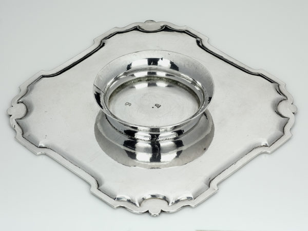 Zilveren cabaret op standring uit 1735 (Leiden)-14303