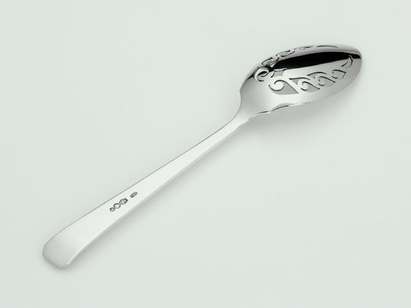 Zilveren olijflepel uit 1941-14396