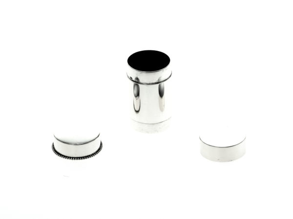 Zilveren strooibusje met parelrand 1878-1905-15176